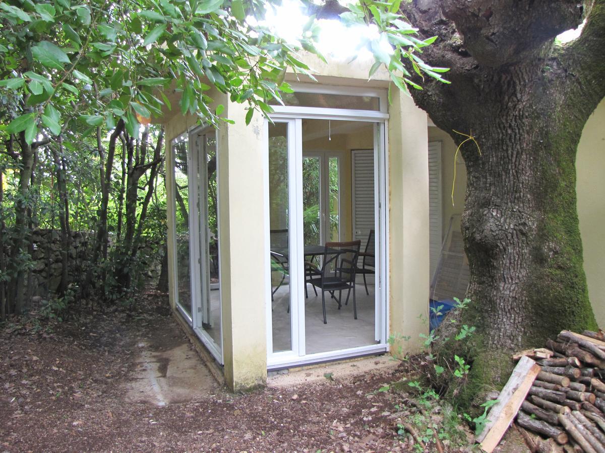 Holiday Home Momcilovic Малинска Экстерьер фото